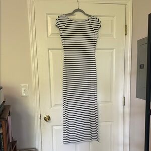 Black and White Sheath Maxi Dress with Cap Sleeves